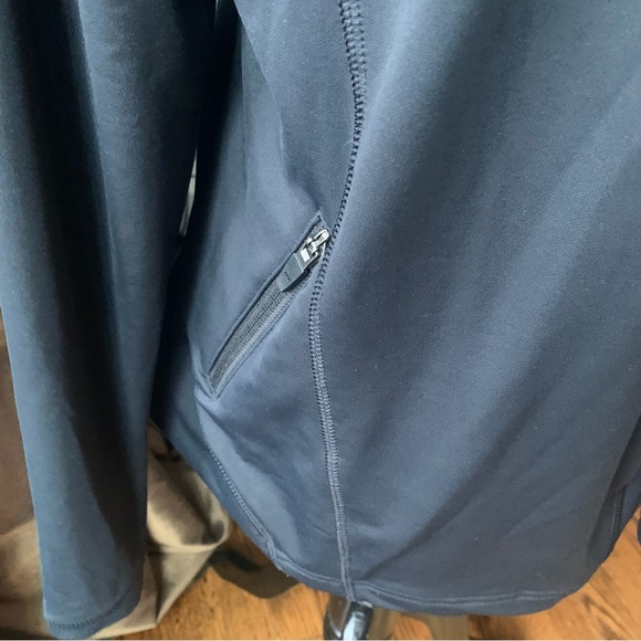 Peter Millar Black Womens Athletic Golf Jacket E4 Wicking Size M EUC No Flaws - Picture 4 of 4